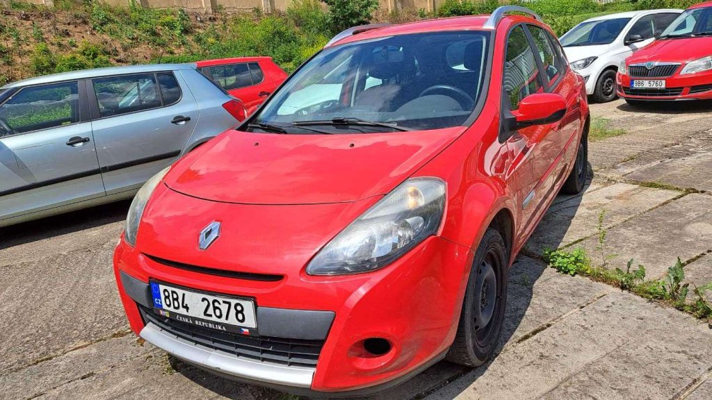 RENAULT CLIO 