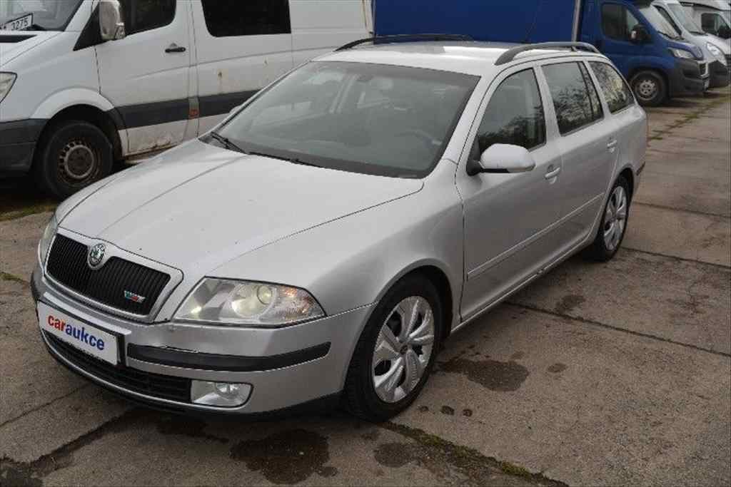 Škoda Octavia COMBI II. 2,0 TDI RS 125 KW