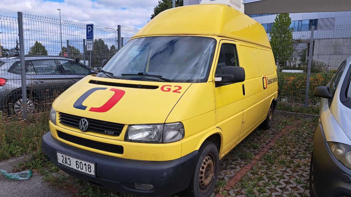 VOLKSWAGEN TRANSPORTER 