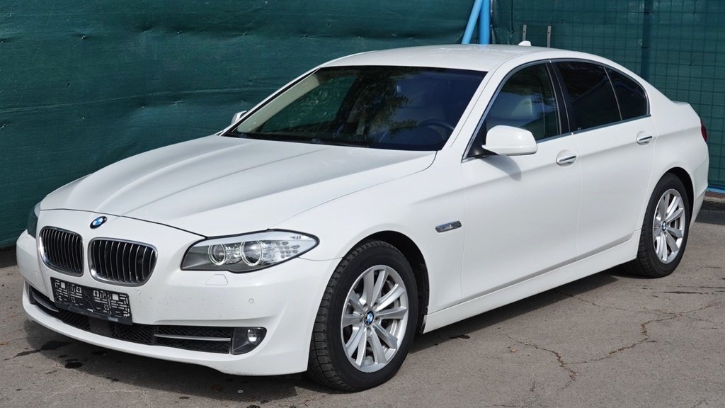 BMW 530d xDrive 3,0d/190 kW – RZ depozit PRAHA