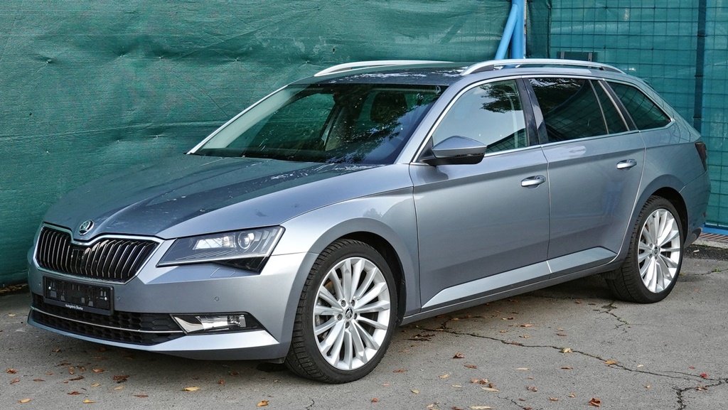 ŠKODA SUPERB COMBI III 2,0 TDI/110 kW