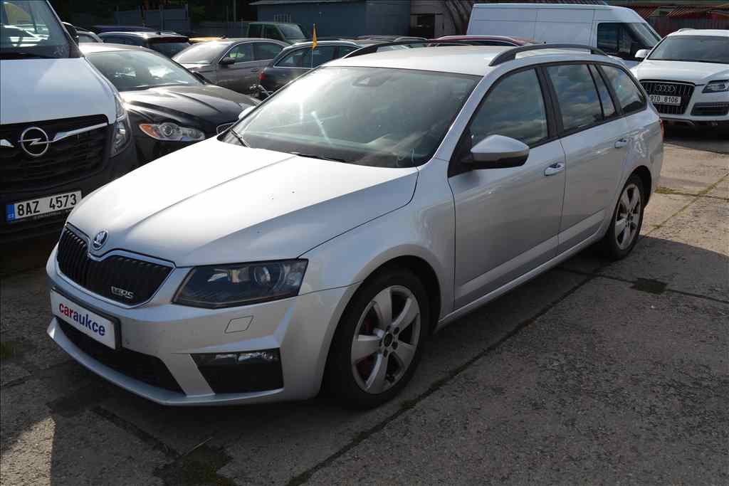 Škoda Octavia COMBI III. 2,0 TDI RS DSG