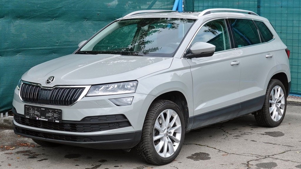 ŠKODA KAROQ STYLE 1,5 TSI/110 kW – RZ depozit PRAHA