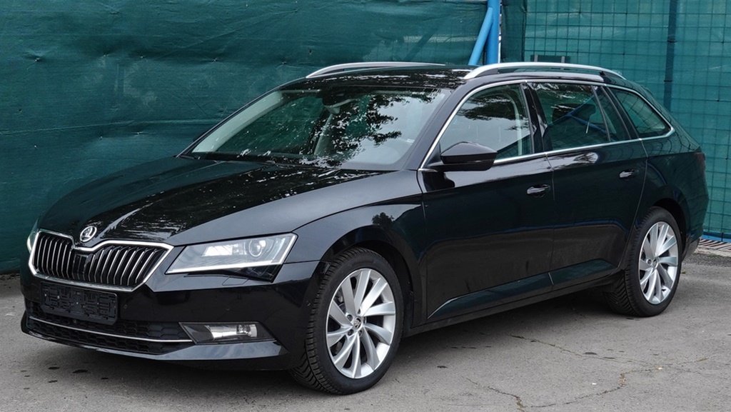 ŠKODA SUPERB Style Combi 4×4 DSG 2,0 TDI/140 kW