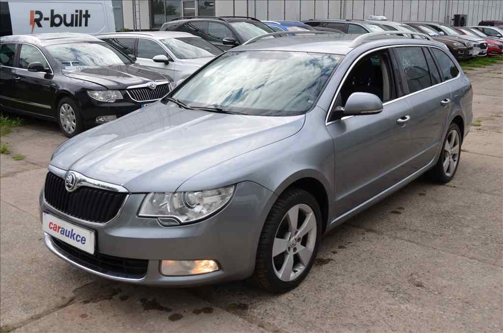 Škoda Superb COMBI 2,0 TDI