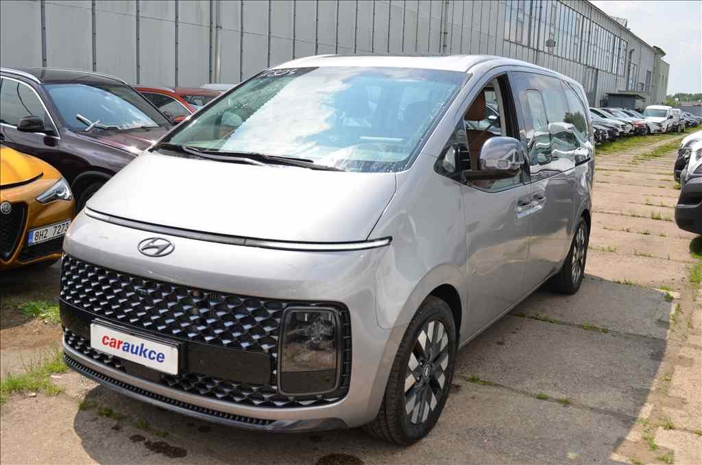 Hyundai Staria PREMIUM 2,2 CRDI HTRAC