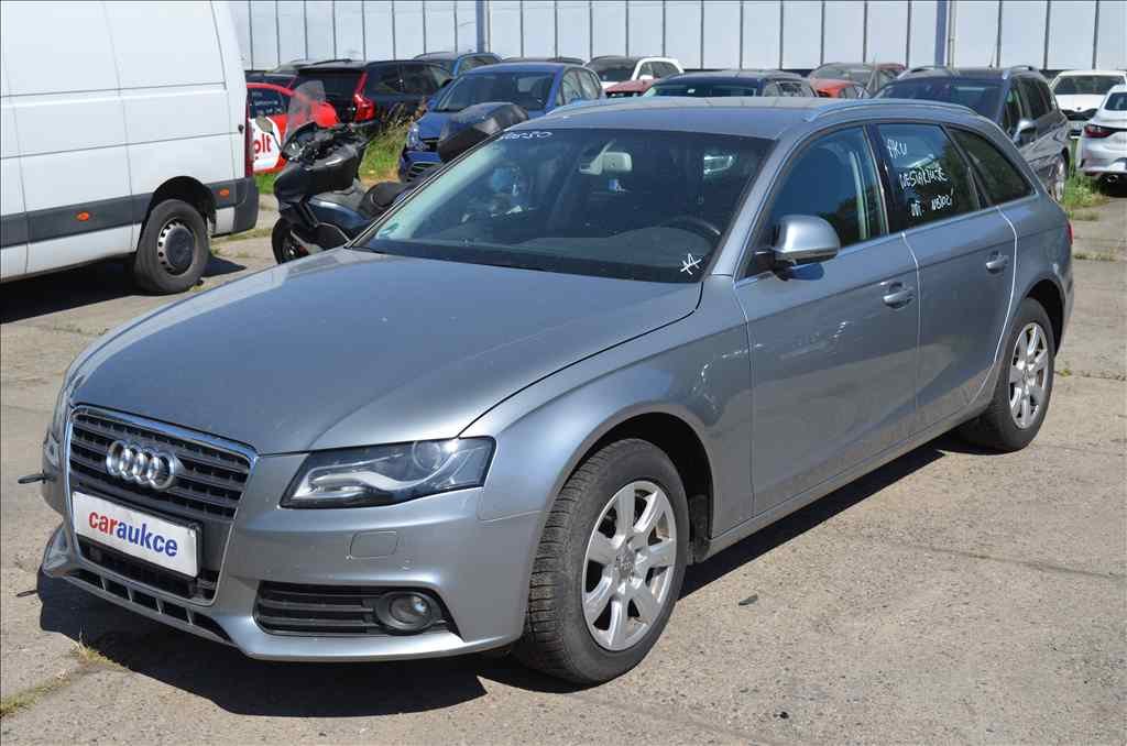 Audi A4 AVANT 1,8 TFSI AT