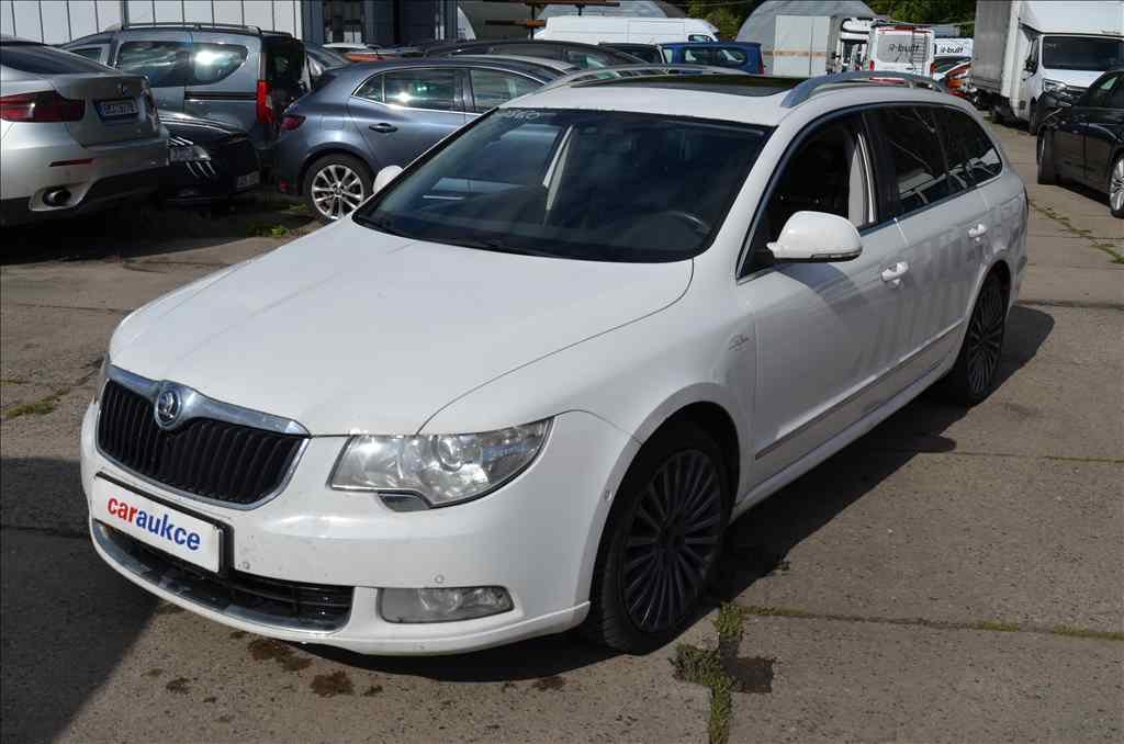 Škoda Superb 3,6 FSI L&K COMBI 4X4 DSG