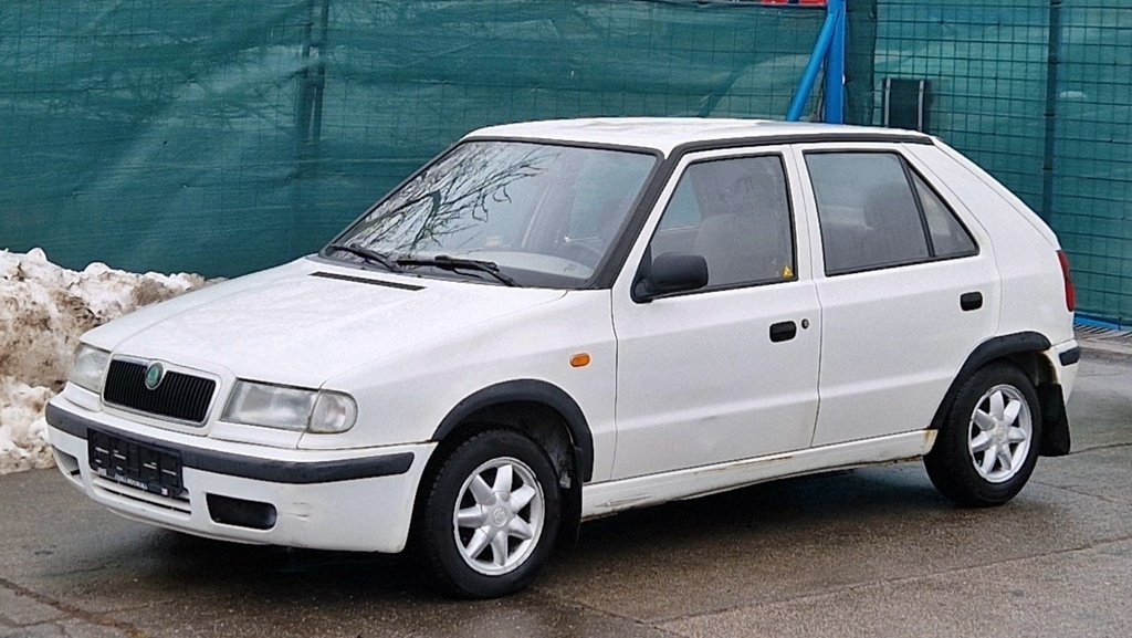 ŠKODA FELICIA LX 1,3/40 kW – RZ depozit PRAHA
