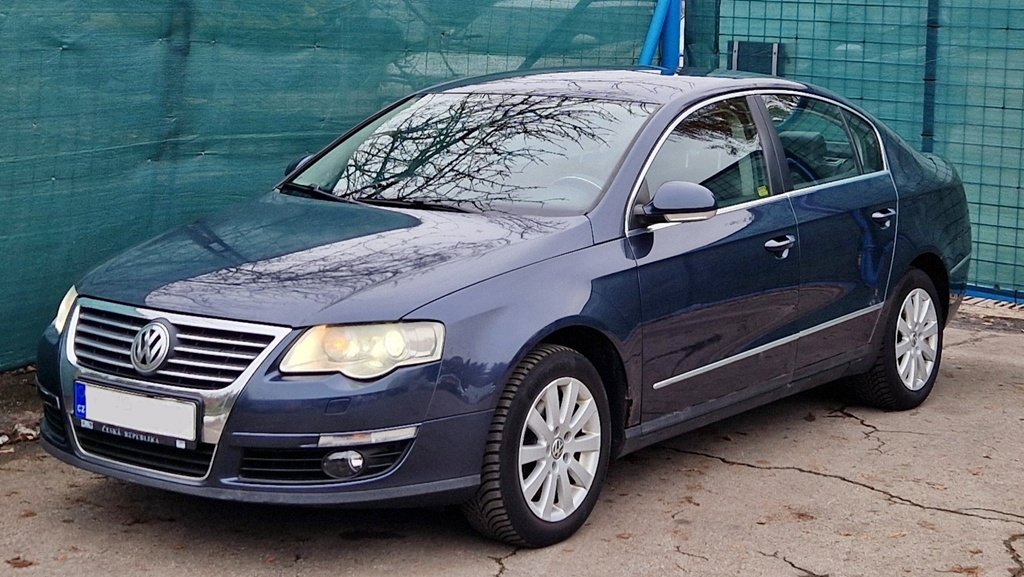 VOLKSWAGEN PASSAT 2,0 TDi/125 kW