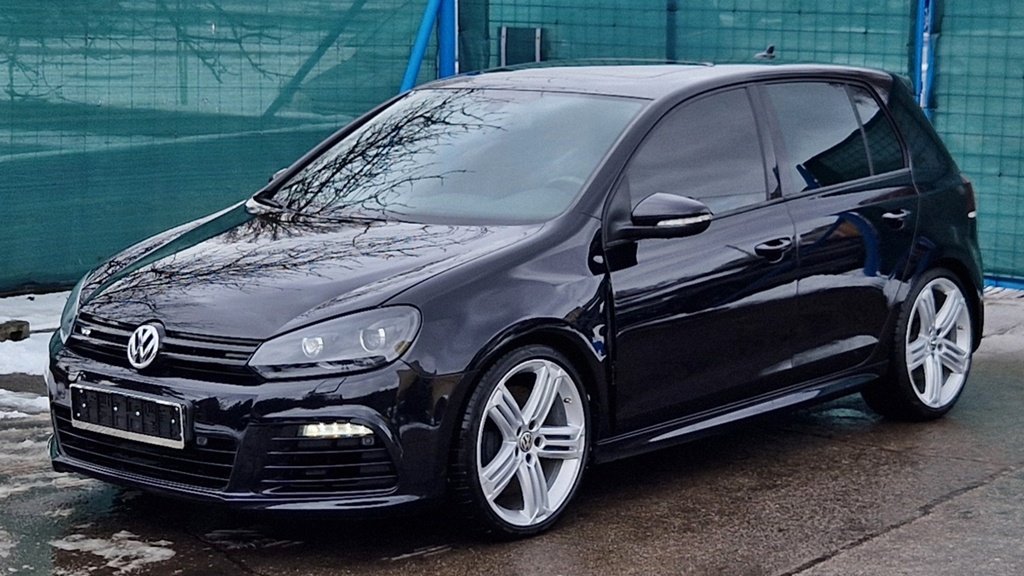 VOLKSWAGEN GOLF R 2,0/199 kW