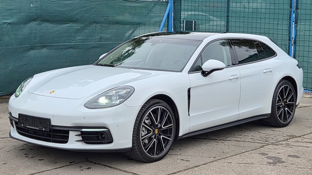 PORSCHE PANAMERA 4 Sport Turismo 3,0/243 kW