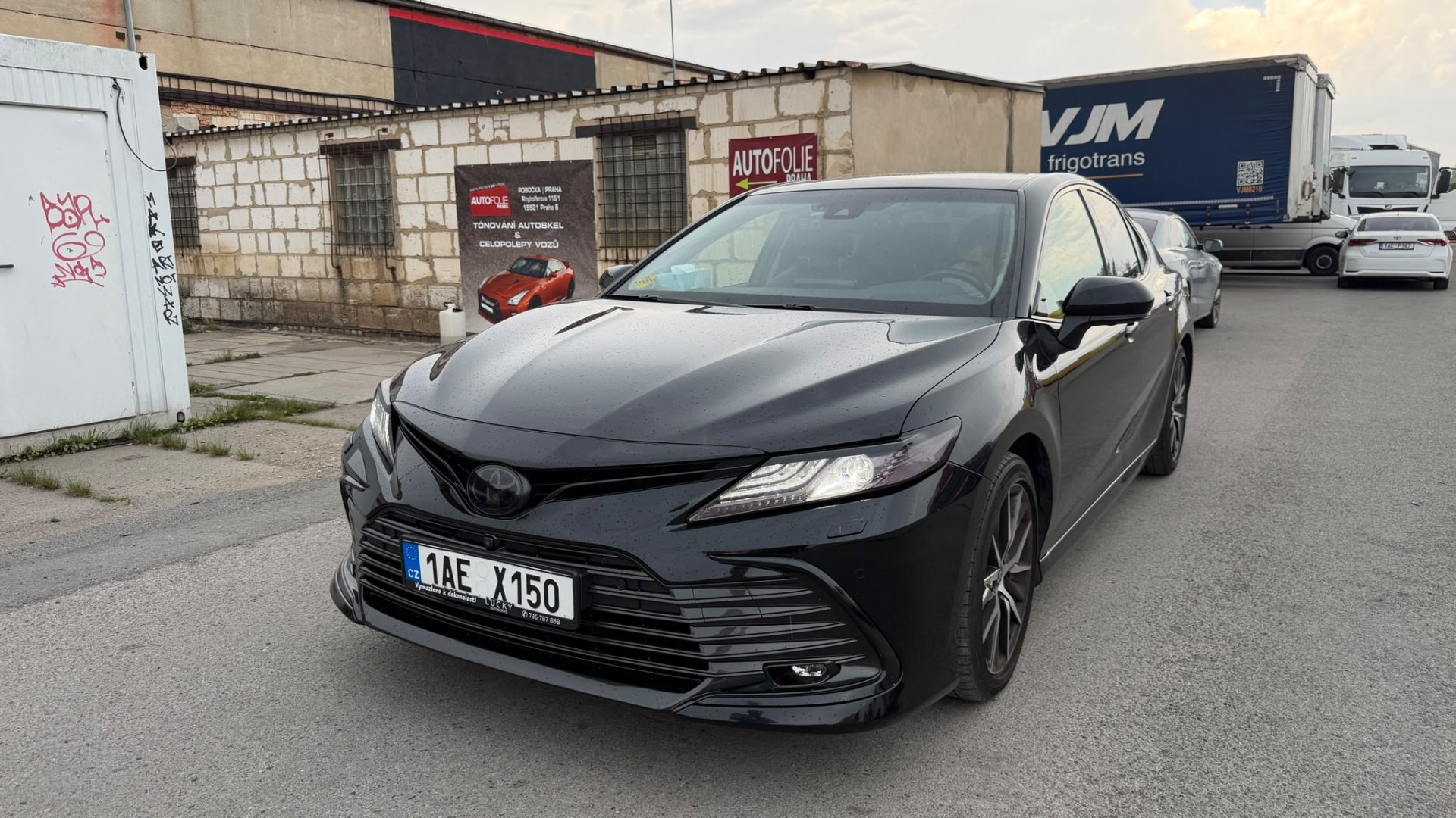 TOYOTA CAMRY