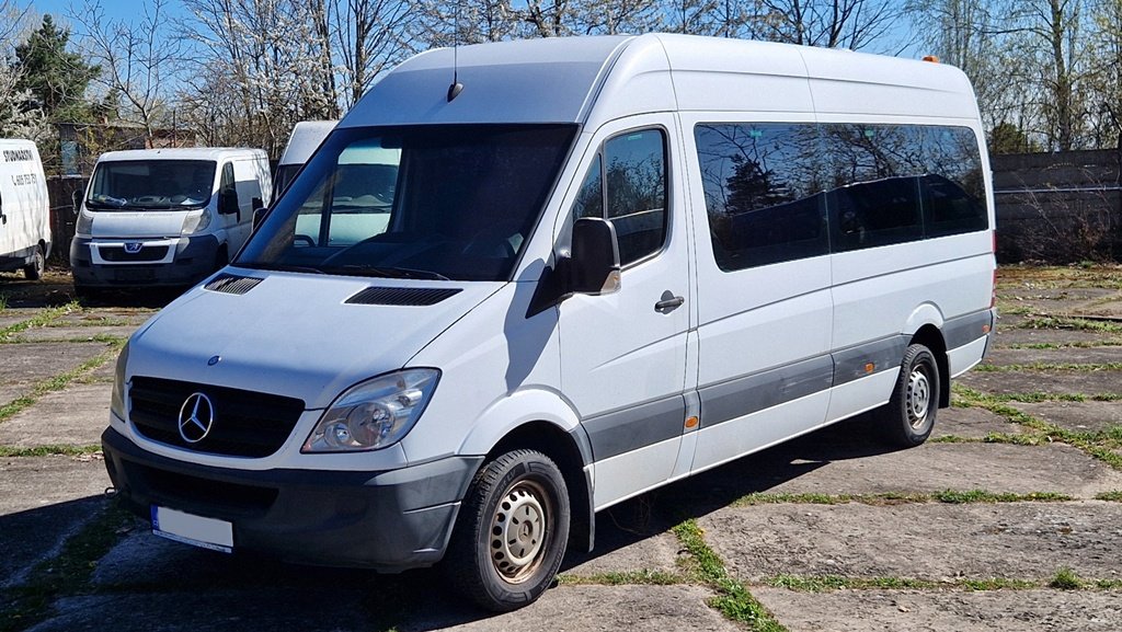 MERCEDES-BENZ SPRINTER 2,2 CDI/110 kW – autobus meziměstský 16+1 – nepojízdné bez klíčů !!!